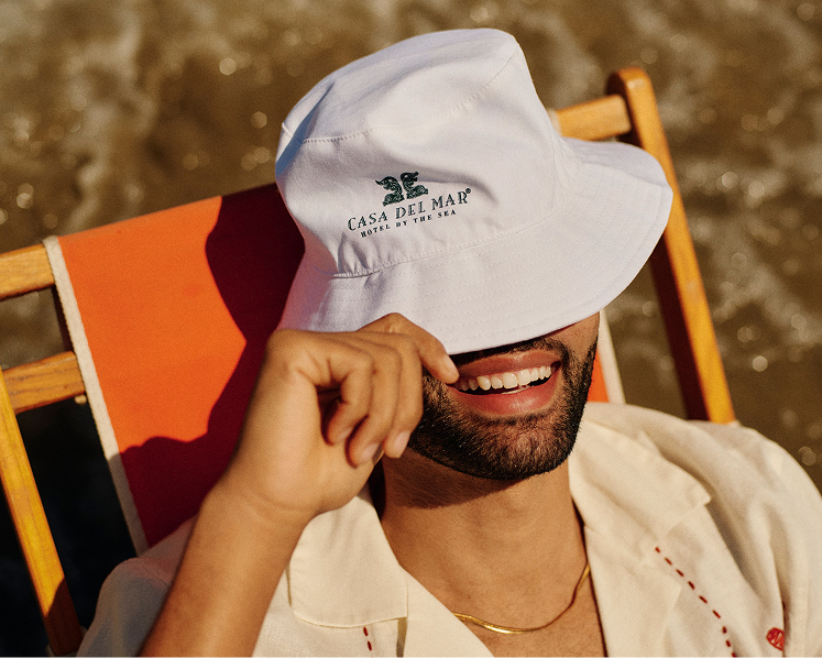 Man wearing an ETC Hat